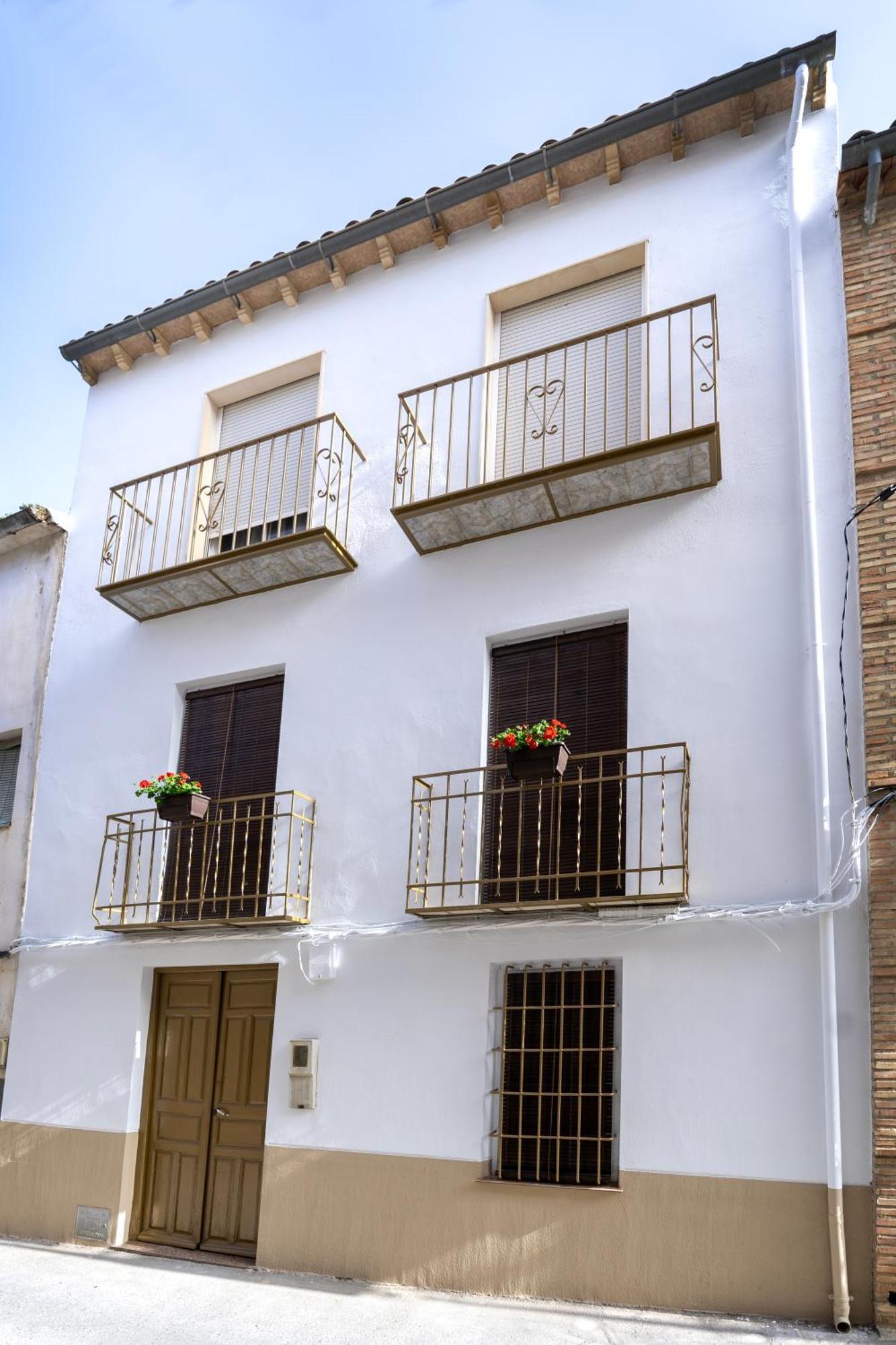 Casa Maria La Romana Torres  Exteriör bild